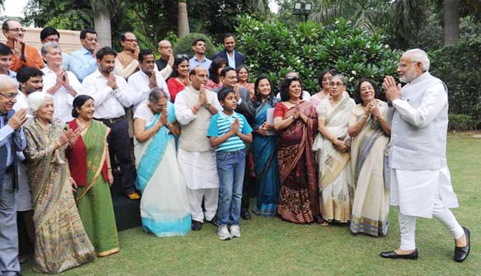 मोदी सरकार के खिलाफ धरना और प्रदर्शन करने उतरेंगे यह बीजेपी नेता, उठाना चाहते हैं रहस्य से पर्दा! 