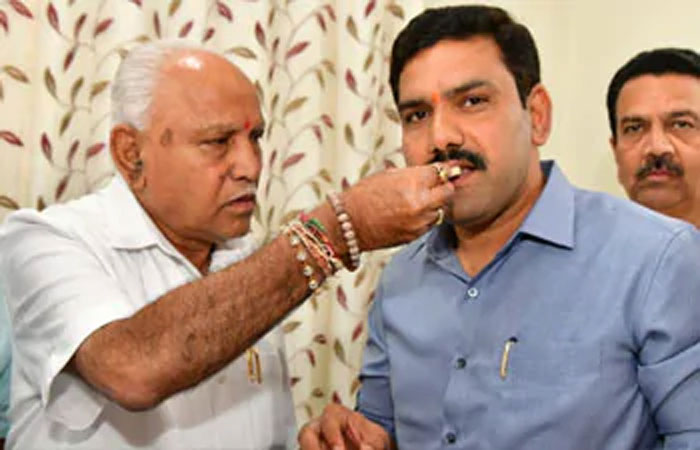 कर्नाटक विधानसभा उपचुनाव 15 में से 12 सीटों पर जीती बीजेपी