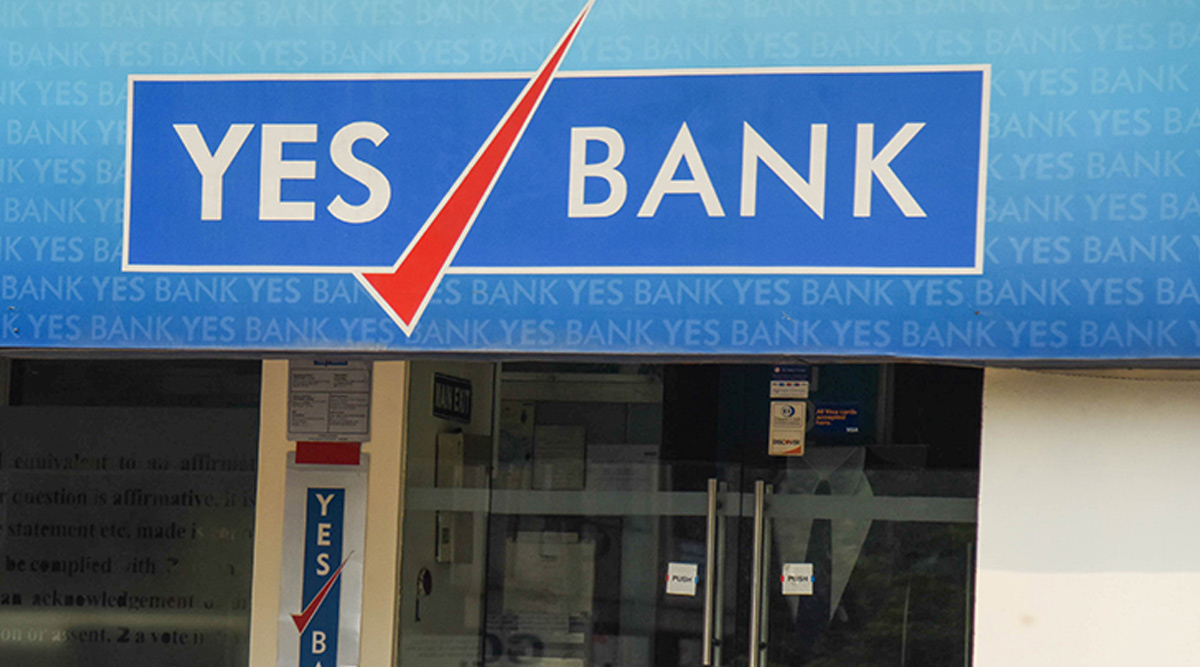 कर्ज में डूबे यस बैंक पर RBI की कार्यवाही : 50 हज़ार रूपए ही निकल सकेंगें ग्राहक