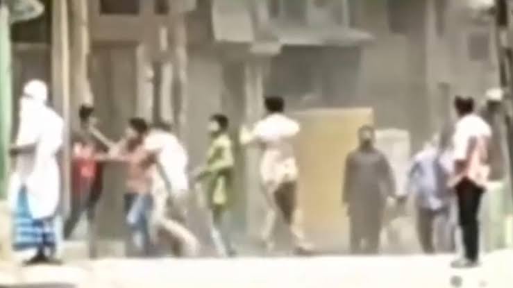 मुरादाबाद पथराव पर सीएम योगी सख्त कहा आरोपियों पर NSA लगाएंगे