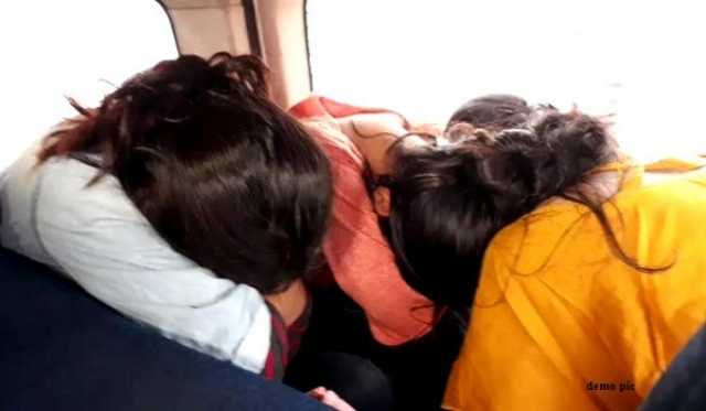 सेक्स रैकेट का खुलासा, दो महिलाएं सहित युवक गिरफ्तार