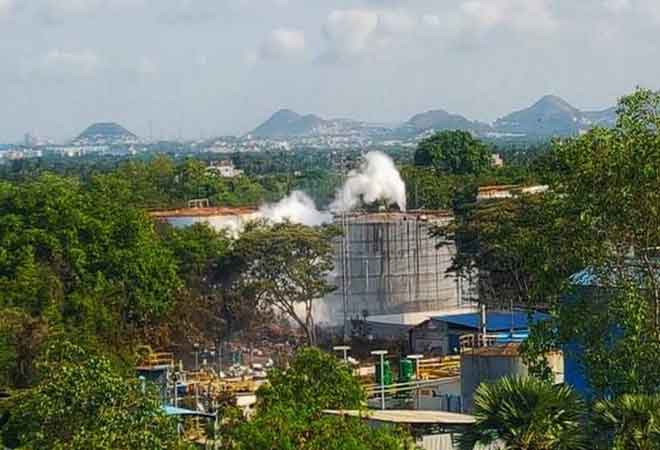 विशाखापट्टनम: फिर शुरू हुआ गैस का रिसाव 7 की मौत, 5 गांव प्रभावित