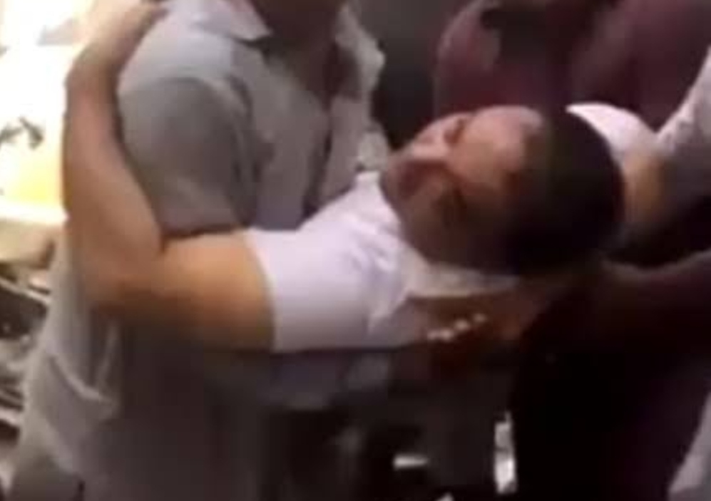 PIA विमान दुर्घटना में पंजाब बैंक के अध्यक्ष जफर मसूद जीवित बचे