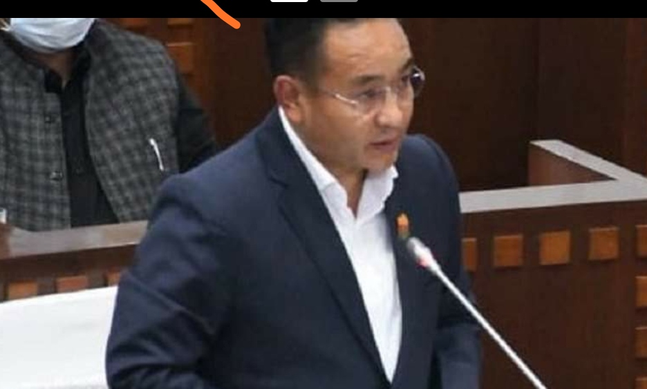 दिल्ली सरकार के विज्ञापन पर भड़के सिक्किम के मुख्यमंत्री कहा भूल सुधारें