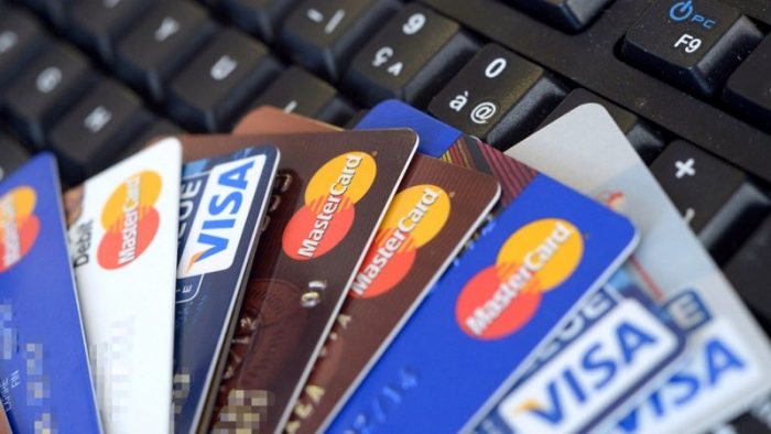 हाई अलर्ट – एक करोड़ लोगों के डेबिट और क्रेडिट कार्ड्स की डिटेल लीक! तुरंत चेक करें अपना नाम!