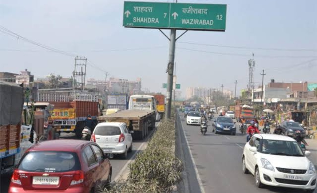 कल से लोनी होगी सील, दिल्ली-नोएडा आने-जाने वालों को घर से काम के निर्देश