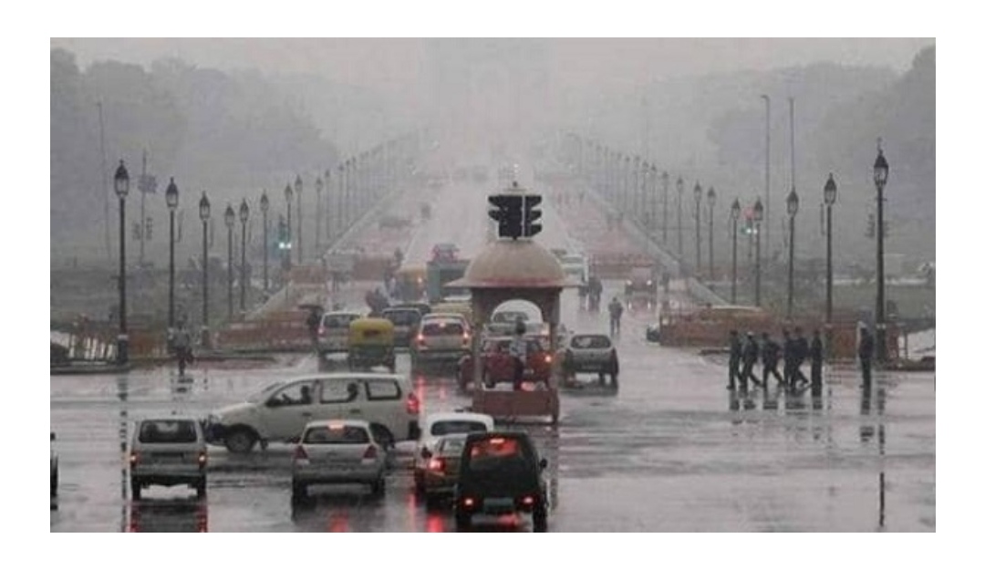 दिल्ली-NCR में भारी बारिश का अलर्ट, इन इलाकों में जारी की गई चेतावनी