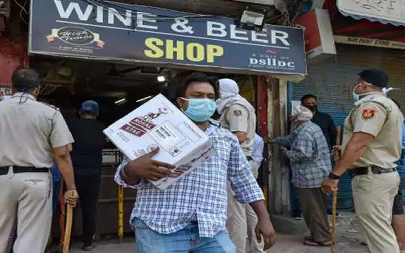 शराब के शौकीनों को दिल्ली में सस्ती शराब अब नहीं मिलेगी: दिल्ली सरकार का आदेश