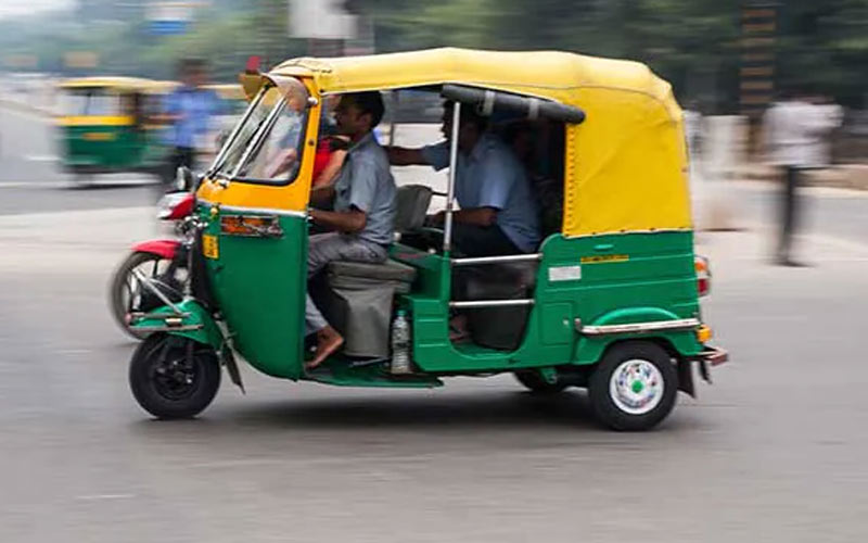 ऑटो टैक्सी और कैब ड्राइव्स की हड़ताल : दिल्ली वालों को हो सकती है परेशानी