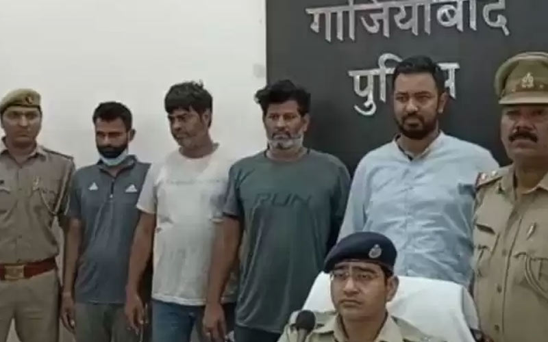 गाजियाबाद में सुंदर भाटी गैंग का शार्प शूटर गिरफ्तार अपने 3 साथियों के साथ गिरफ्तार
