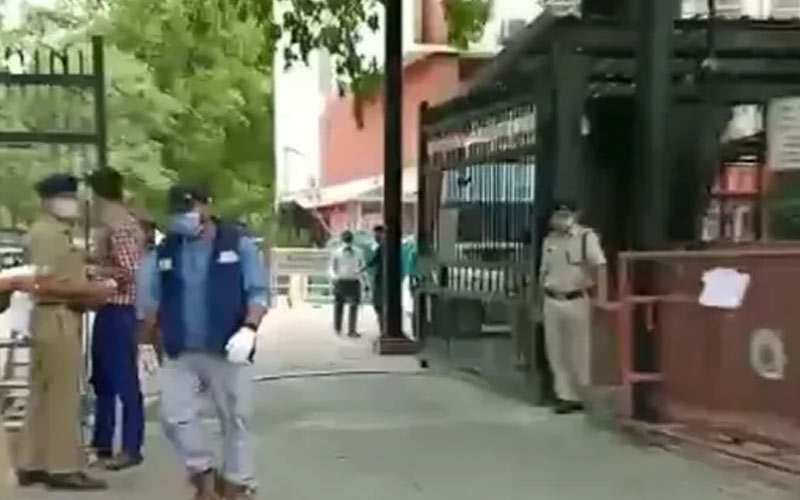 दिल्ली शास्त्री भवन के 7वें फ्लोर से गिरकर एक साइंटिस्ट की मौत