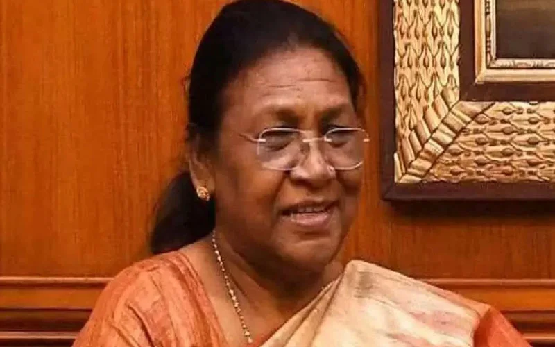 द्रौपदी मुर्मू जी की राष्ट्रपति सर्वोच्च पद संभालने तक का सफर जीवनी
