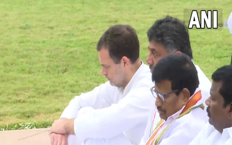 राहुल गांधी: नफरत की राजनीति में पिता को खोया, लेकिन देश को नहीं खोने दूंगा