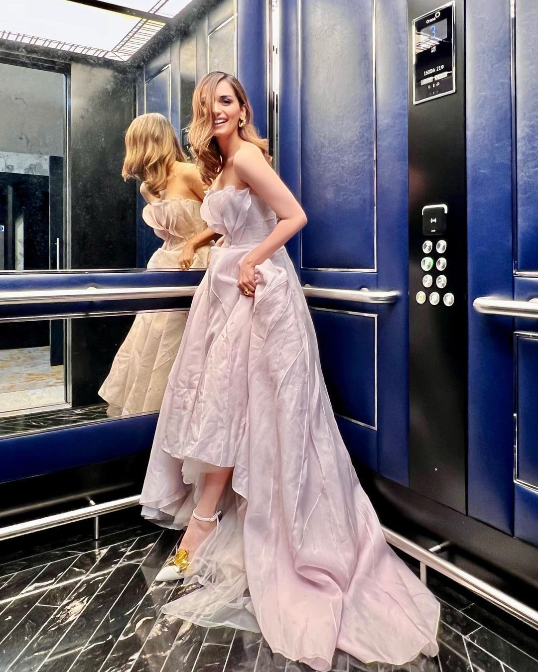 मानुषी छिल्लर ने हाल ही में अपने लेटेस्ट फोटोशूट